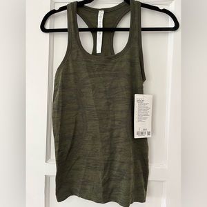 NWT Lululemon Swiftly Tech Racerback Tank size 4